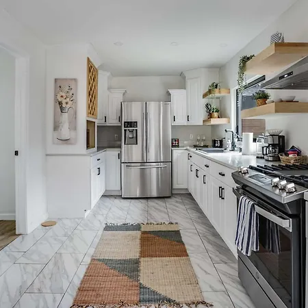 1Br Retreat - Private Patio And Huge Soaking Tub Villa